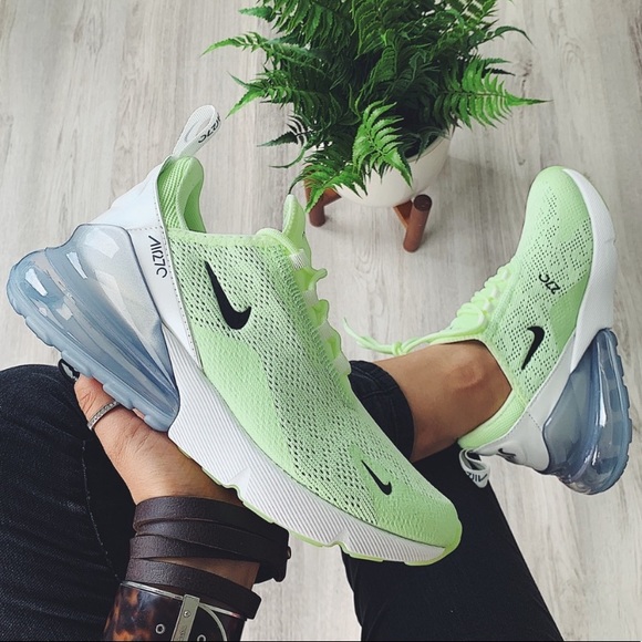 Nike Shoes - Nike air max 270 sneakers